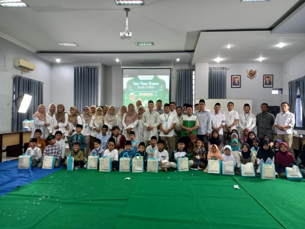 LAZiS Jateng & KSPPS Anugerah Beri Santunan Anak Yatim di Temanggung