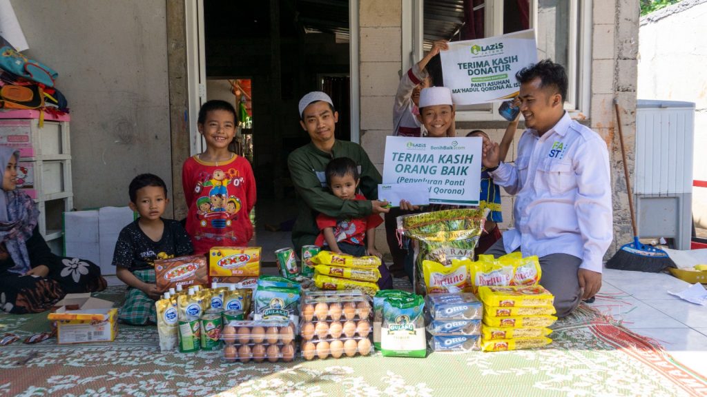 Paket Gizi untuk Anak-anak Yatim di Panti Mahadul Corona Semarang