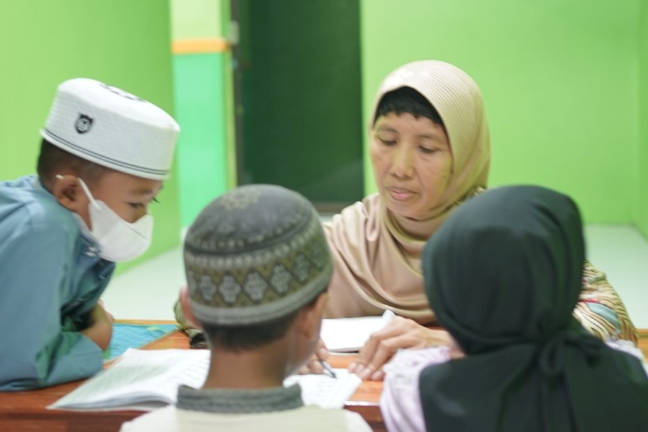 Nestapa Guru Pahlawan Yang Paling Banyak Terjerat Pinjol Ilegal