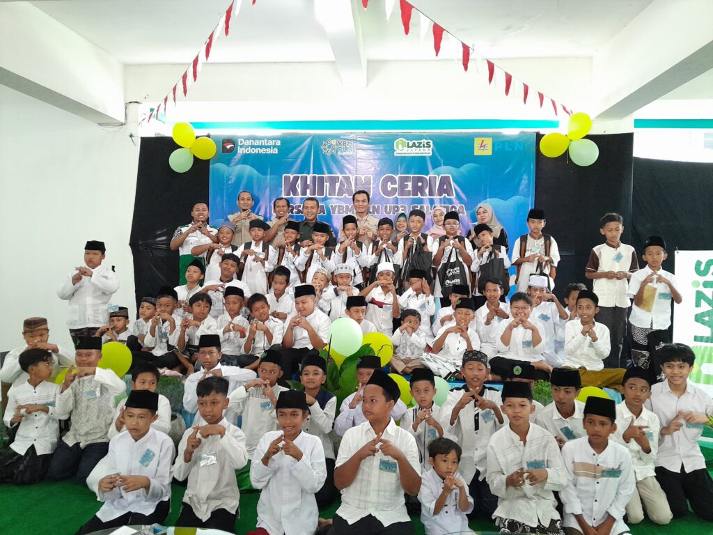 PLN Untuk Rakyat : YBM PLN UP3 Salatiga Adakan Khitan Bersama Anak Yatim Dan Dhuafa