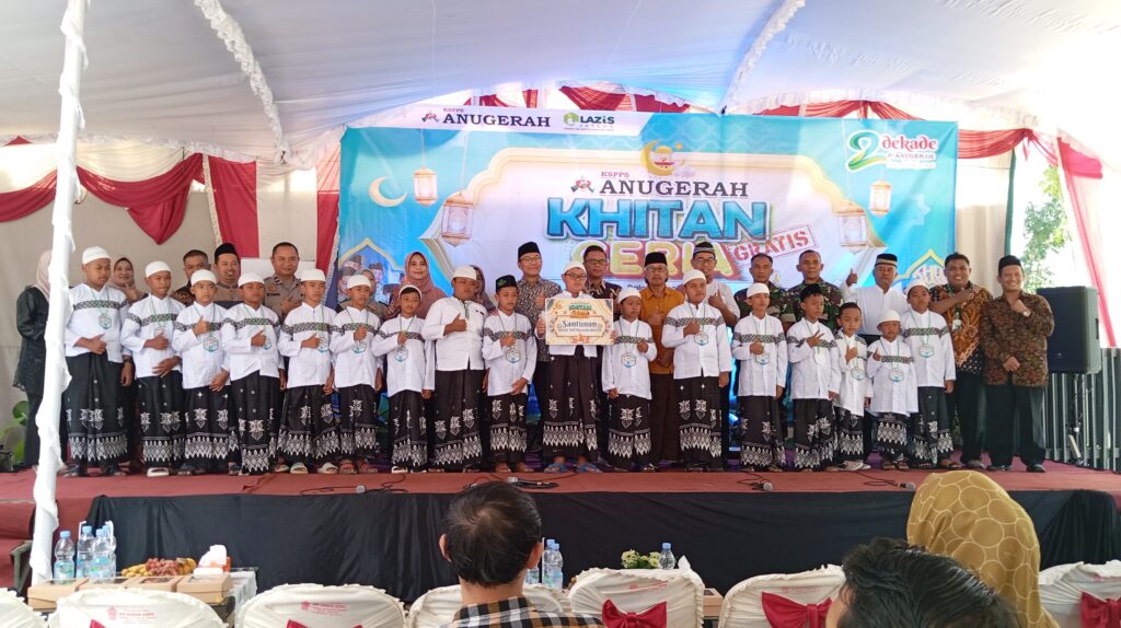 Bersama KSSPS Augerah, LAZiS Jateng Gelar Khitan Ceria untuk Anak Yatim.