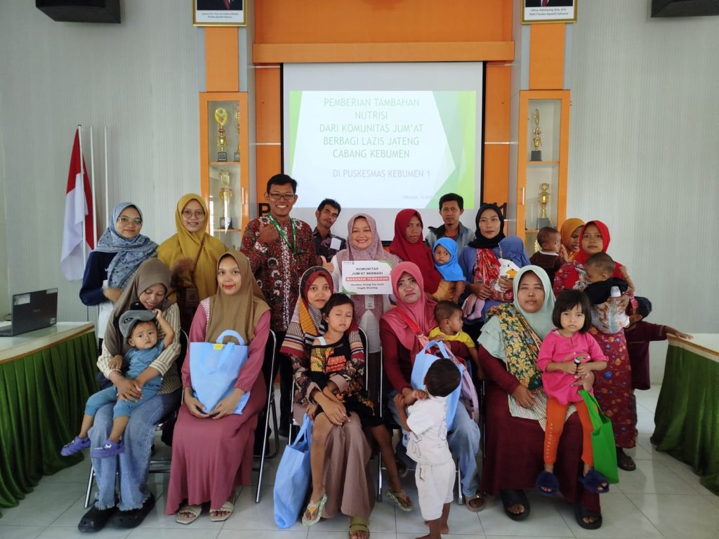 Bantu Cegah Stunting, KJB Salurkan Paket Nutrisi di Puskesmas Kebumen 1