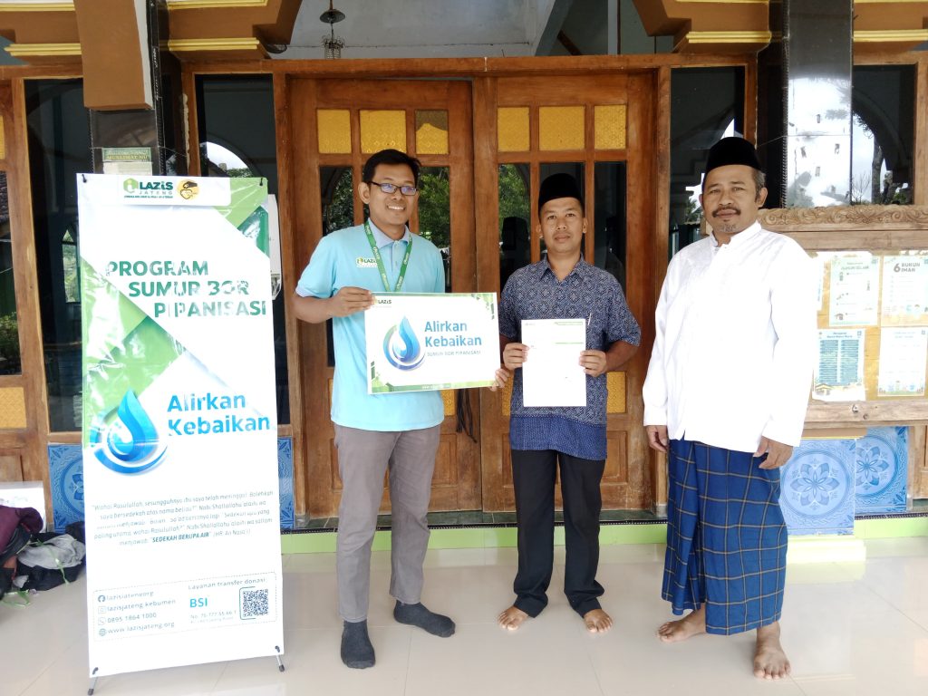 Hadirkan Akses Air Bersih, LAZiS Jateng Salurkan Program Sumur Bor dan Pipanisasi 