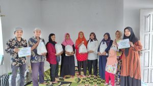 Berbagi Santunan: Wujud Kepedulian untuk Lansia Dhuafa