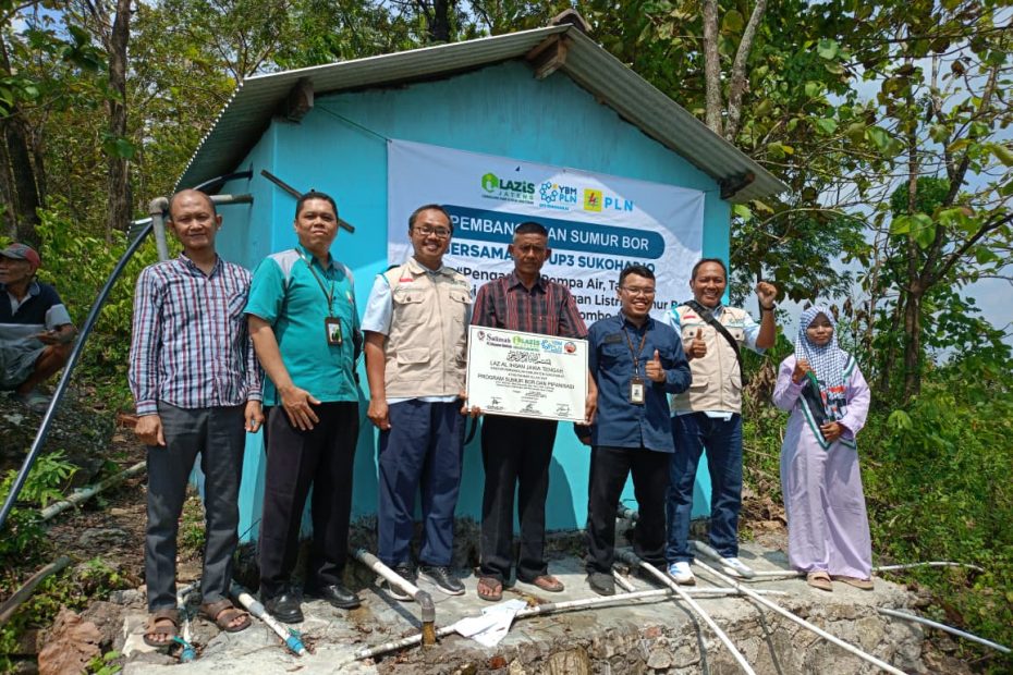 peresmian sumur bor alasombo