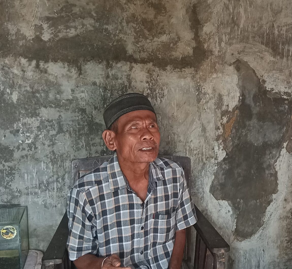 Di Balik Dinding Sederhana, Ada Keluarga Bapak Zaenal yang Sedang Berjuang