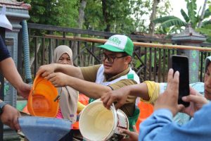 LAZiS Jateng Salurkan 961.600 Liter Air Bersih untuk Warga Terdampak Kekeringan